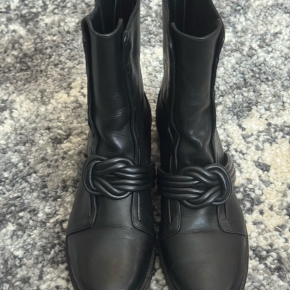 Alexandre Birman Black Ankle Boots - Picture 1 of 9